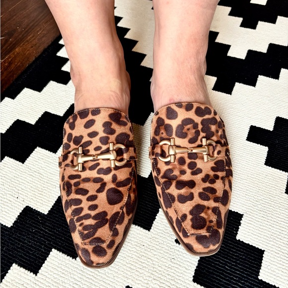 CL by LAUNDRY Leopard Print Flat Mules 8.5US - Picture 4 of 11
